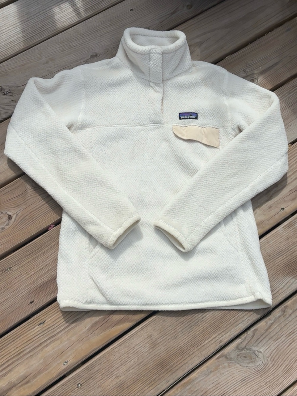 Patagonia Womens Fleece Jacket (Size M) Pullover Pockets hooded Cream